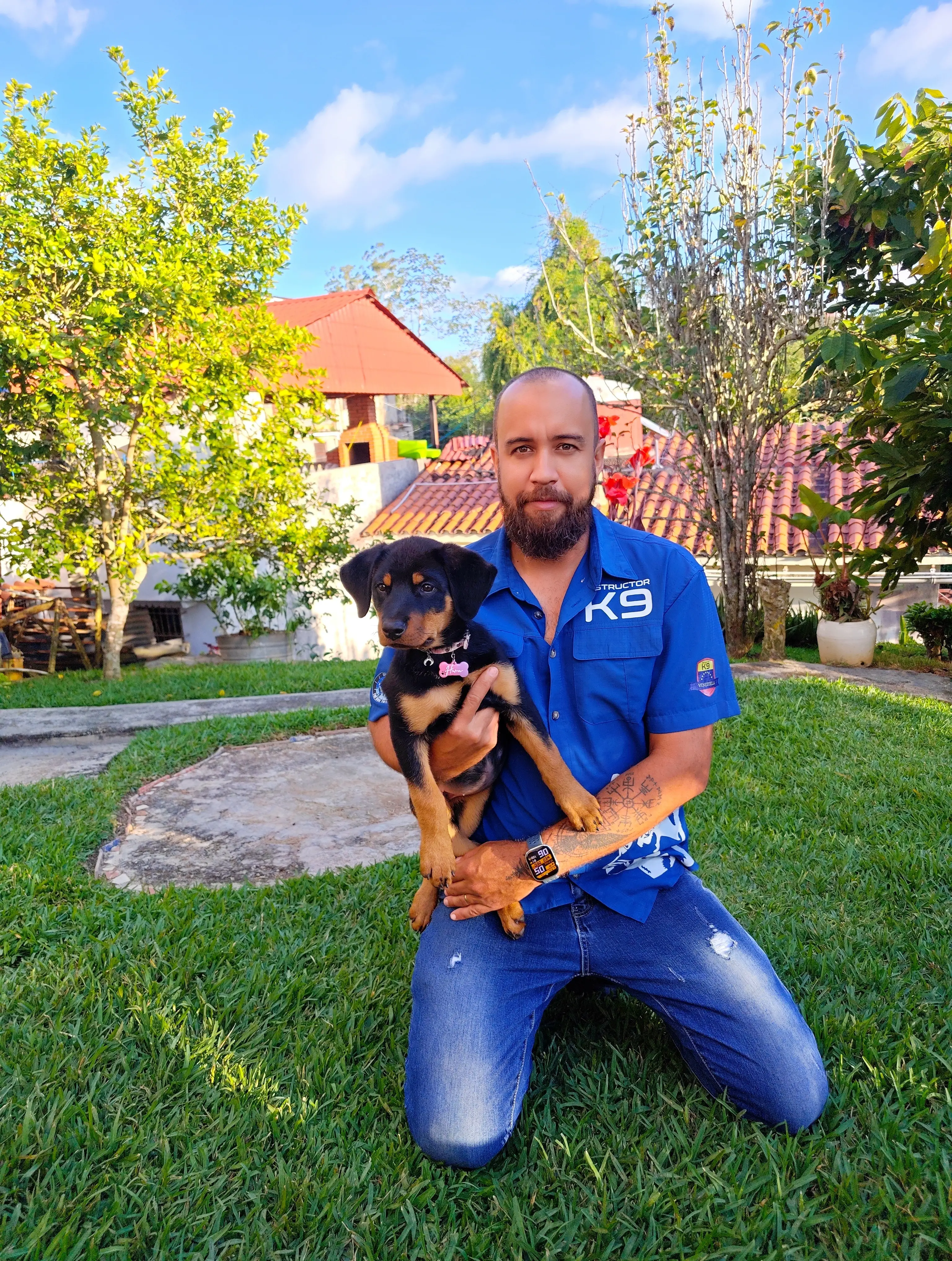 Israel Inojosa entrenador canino